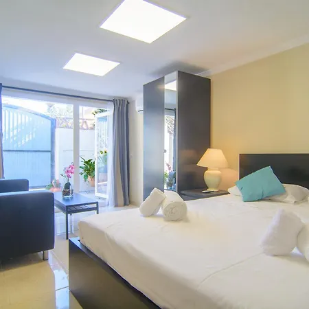 Chapas Playa * マルベーリャ